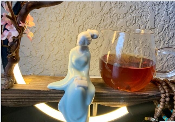 Da Hong Pao, produced in Fujian Wuyi Mountain, is oolong tea, excellent quality