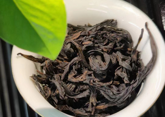 Shan xiaochong black tea 80g canned gift box tea Wuyi shan xiaochong Lianyun tea factory wholesale