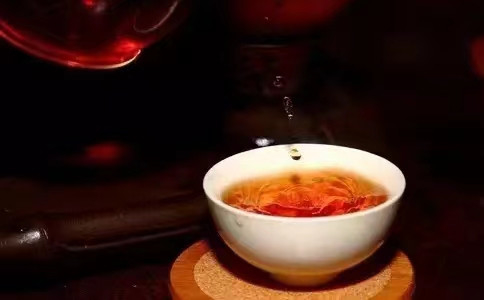 Shan xiaochong black tea 80g canned gift box tea Wuyi shan xiaochong Lianyun tea factory wholesale