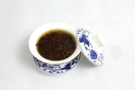 Experience the elegance of Feibai Anji white tea golden bud - Golden Peony Tea
