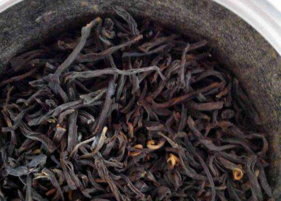 2 Years Shelf Life Small Seed Lianyun Black Tea with Fruity Aroma